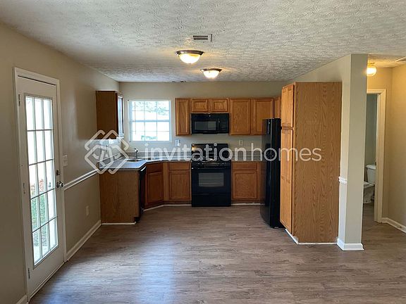 3rd image of 1740 Township Ter