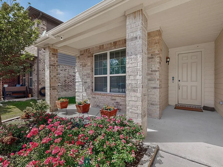 6212 Topsail Dr — Photo 7
