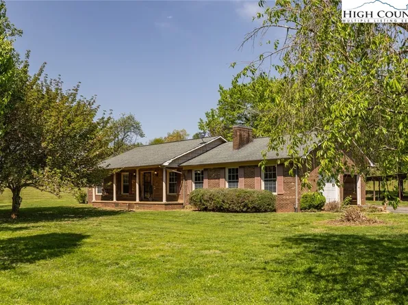 123 Hilltop Drive, Wilkesboro, NC 28697