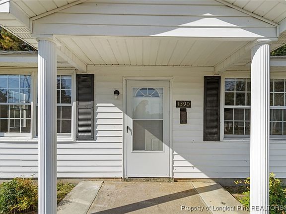 4th image of 1390 Thelbert Dr