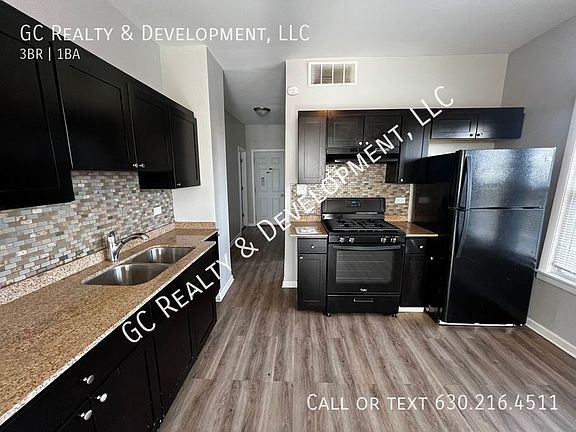 3rd image of 9321 S Jeffery Ave #2