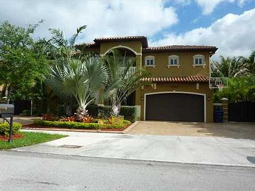2nd image of 7803 NW 165th St