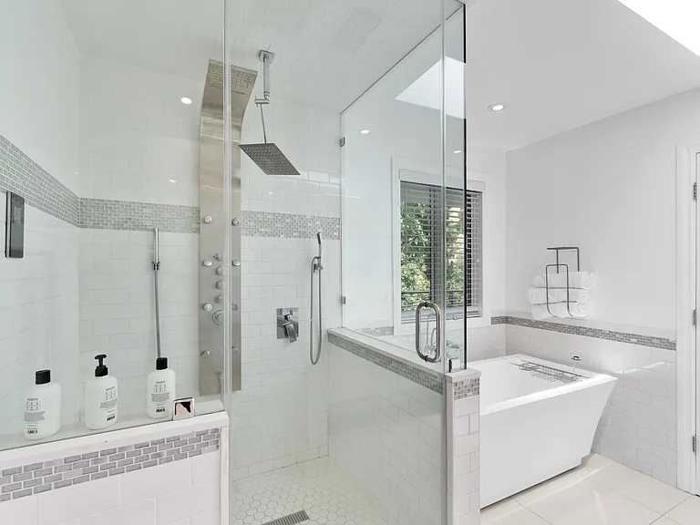 1881 Mount Olympus Dr — Photo 63