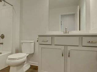 2171 Brandon Ln, Fremont, NE 68025