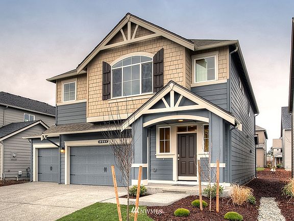 3rd image of 6942 Honeylocust Court NE #200
