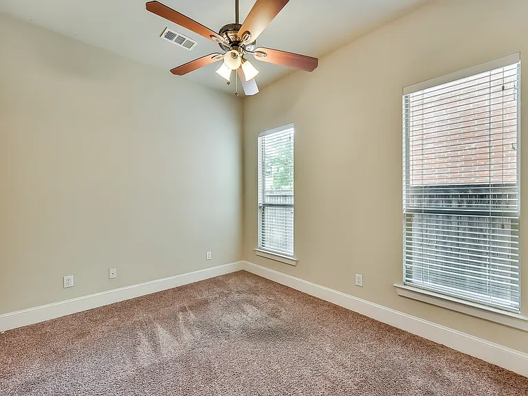 5956 Lewis St — Photo 25