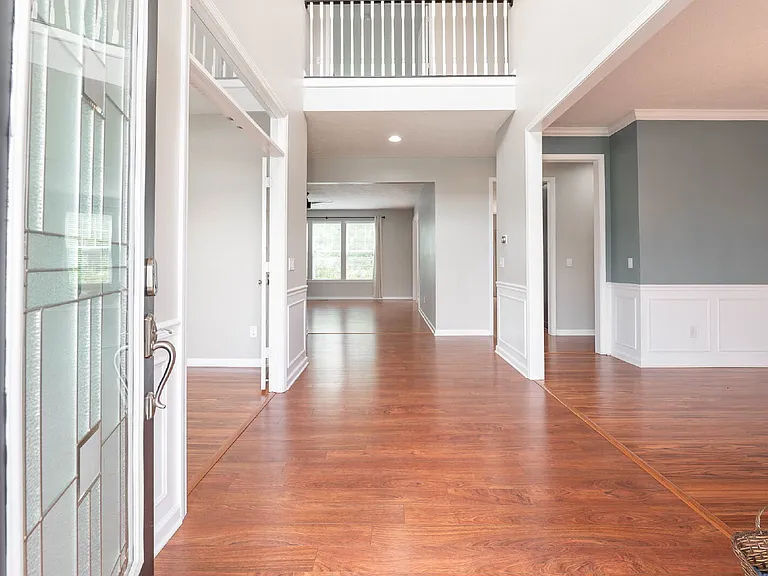 1325 Brentford Ln — Photo 3