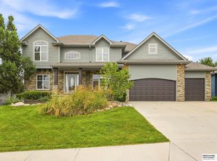 12619 S 81st Ave, Papillion, NE 68046