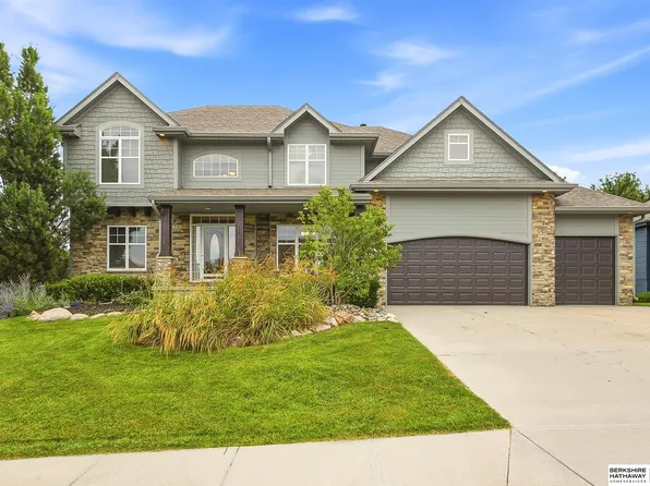 12619 S 81st Ave, Papillion, NE 68046