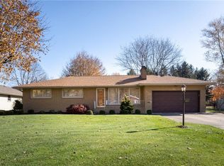 2883 Algonquin Dr, Poland, OH