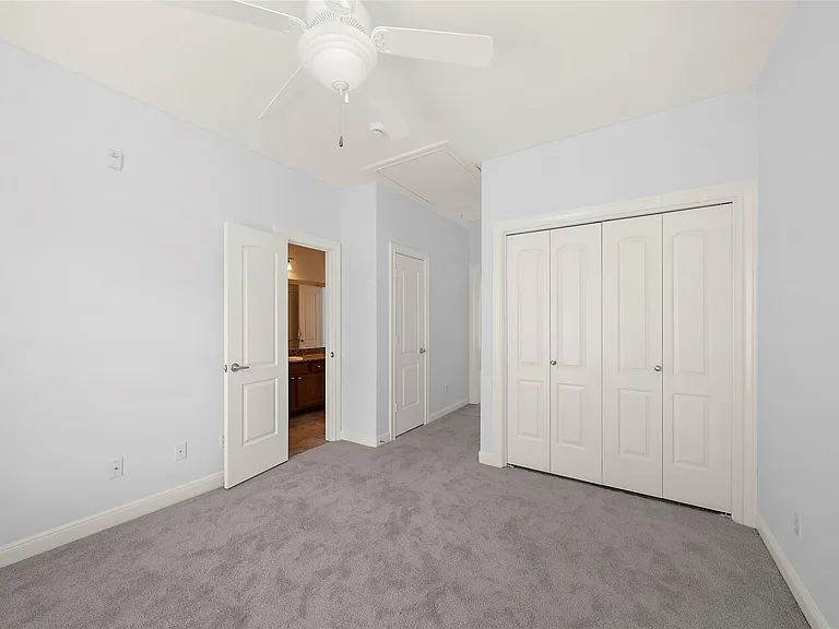 202 McGowen St #F — Photo 24