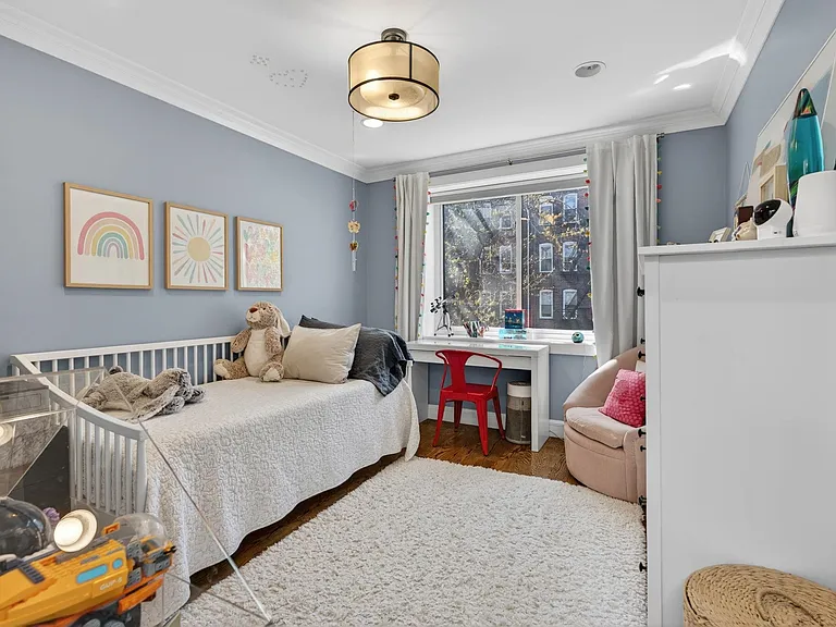 926 Park Ave — Photo 15