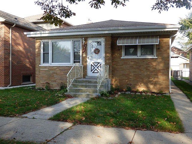 1st image of 5615 S Oak Park Ave