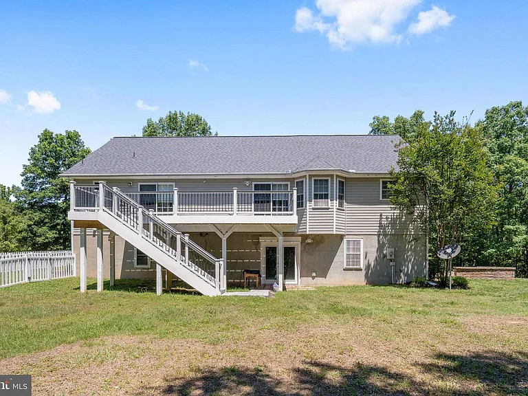 8009 Burrell Rd — Photo 59