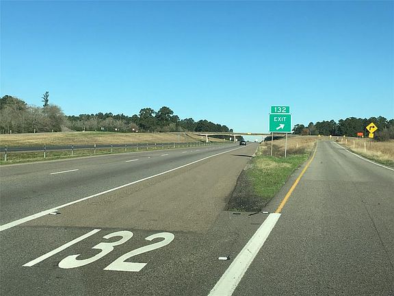 3rd image of 3480 State Highway 75 N