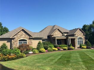4985 Brittany Ln, Syracuse, NY
