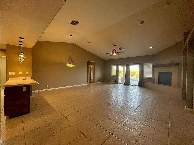 43755 Milan Ct — Photo 3