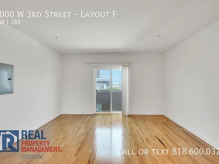 2000 W 3rd St — Photo 12