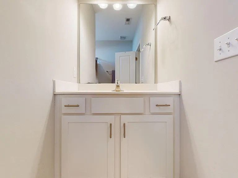912 W Arboria Dr — Photo 29