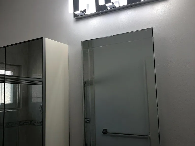 bathroom light fixture