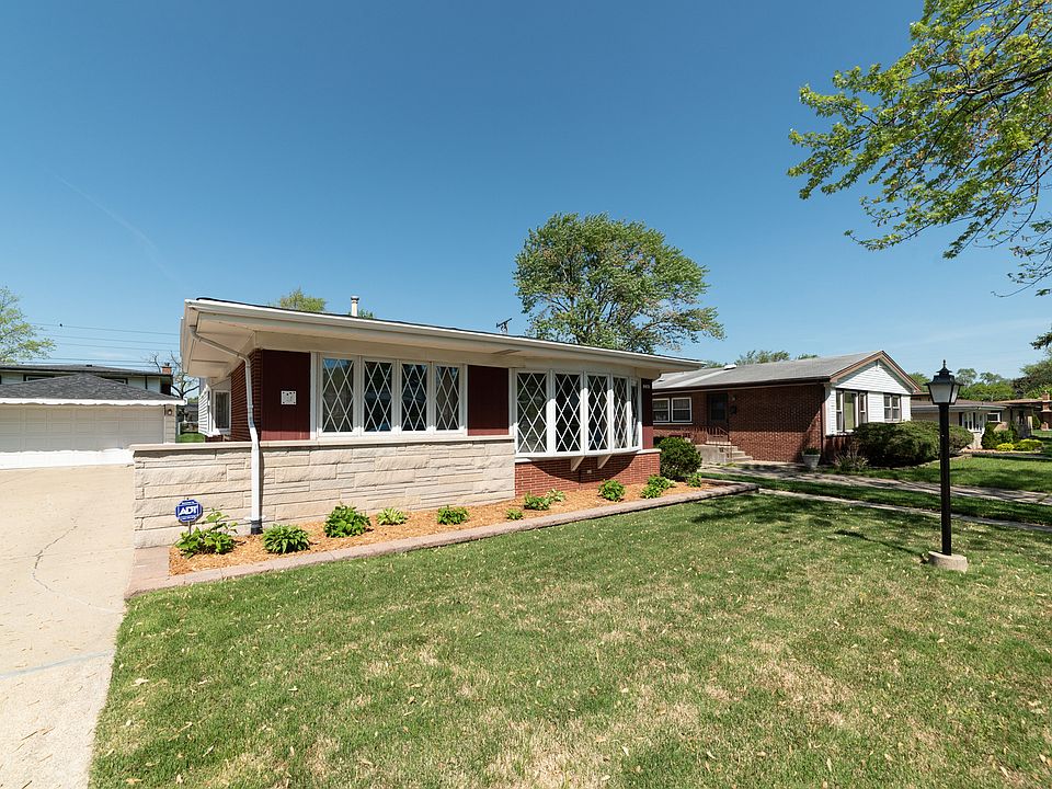 1st image of 238 Avonelle Dr