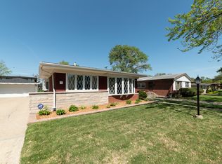 238 Avonelle Dr, Chicago Heights, IL