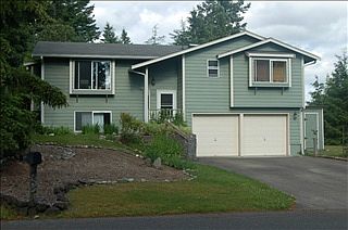 1st image of 838 Lawson St SE