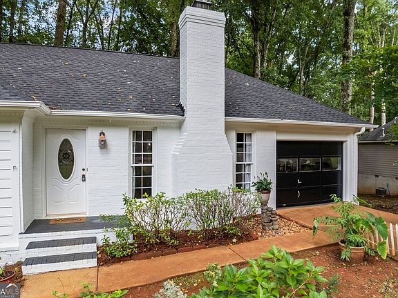 2nd image of 375 Brookstone Dr