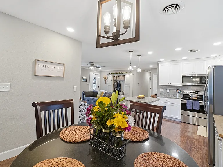Breakfast Nook