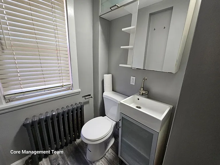 14 Courtright St — Photo 11