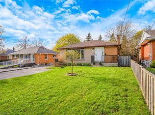 36 Hilltop Dr, Cambridge, ON N1R1T1