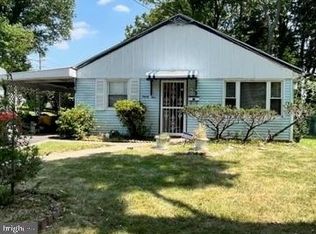 94 Broad Ave, Ewing, NJ 08618