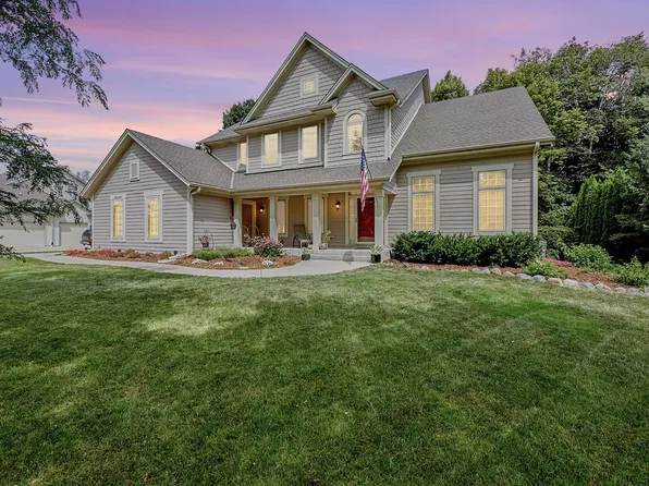 S73W15102 Cherrywood DRIVE, Muskego, WI 53150