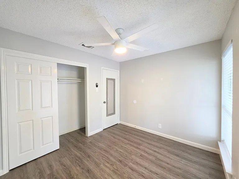 11643 Creston St — Photo 30