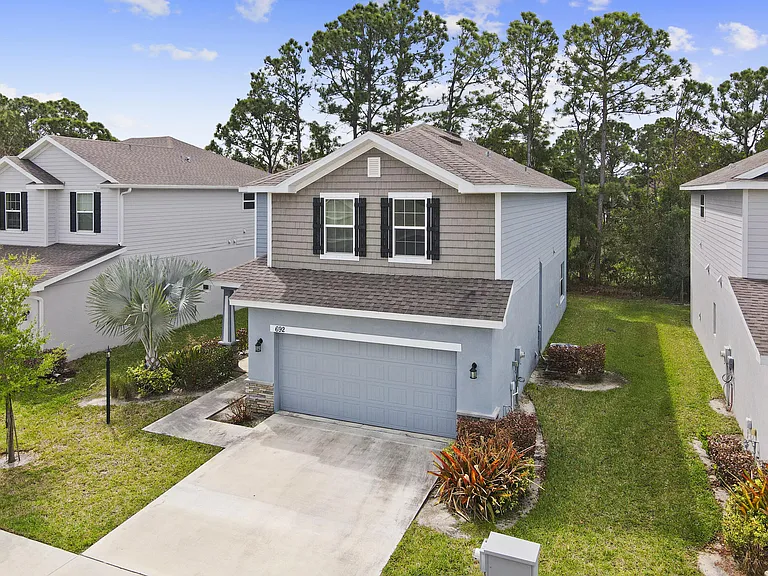 692 NE Turtleback Trl — Photo 64