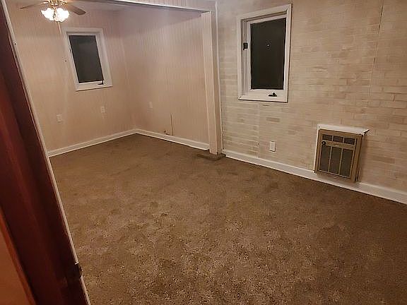 5th image of 517 4th Ave E