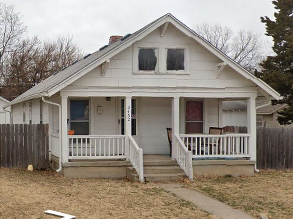 2452 N Arkansas Ave