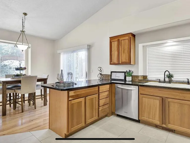 1605 N Eagle Creek Way — Photo 10