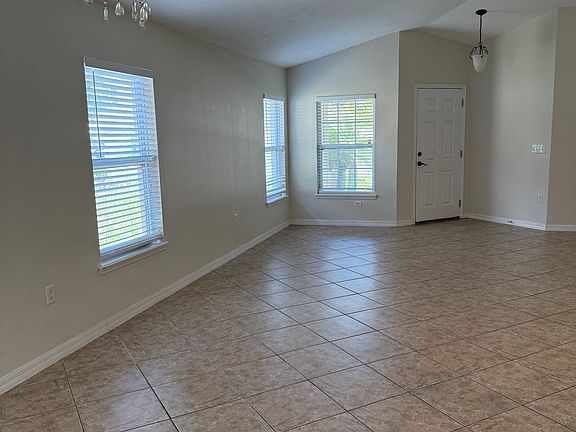 5th image of 3464 Heath Dr