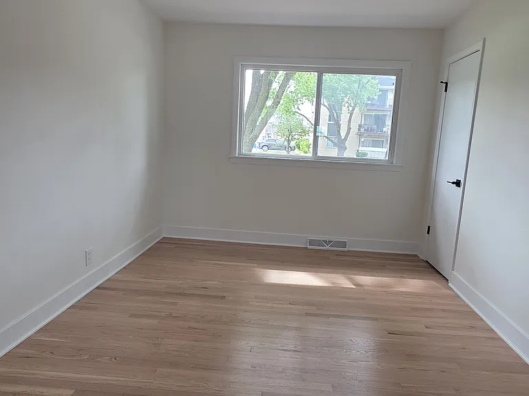 8867 S Mobile Ave — Photo 11