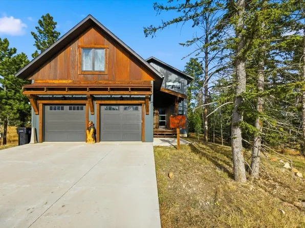 21246 Cozy Ct, Lead, SD 57754