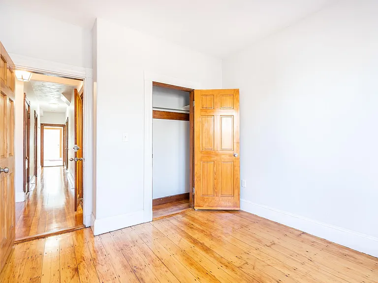 86 Brook St #3 — Photo 13