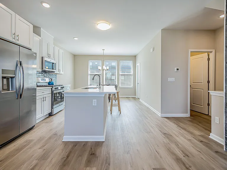 2150 Park Dr — Photo 16