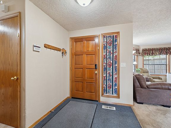4th image of 3502 NE 151st Ct