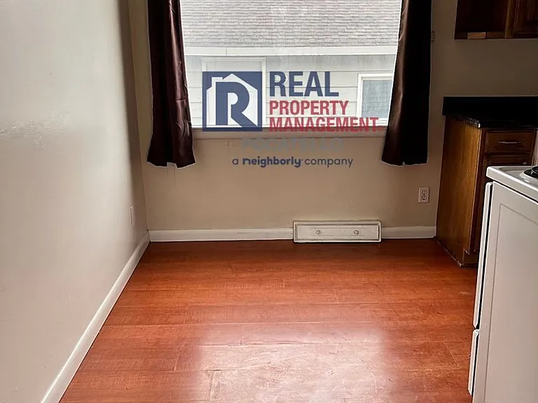 1154 W Eldredge Rd — Photo 8