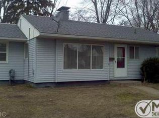2957 Eastland Rd, Muskegon, MI 49441