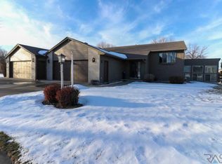 330 Lisa Cir, Tea, SD 57064