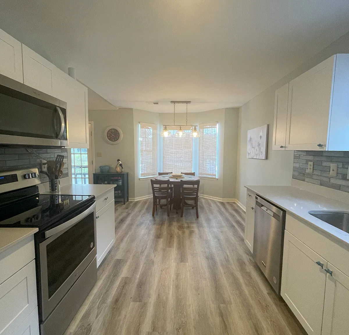 3 bed, 1008 sqft, $1,200 — Photo 1