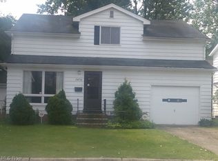 24250 Maplewood Ave, Euclid, OH