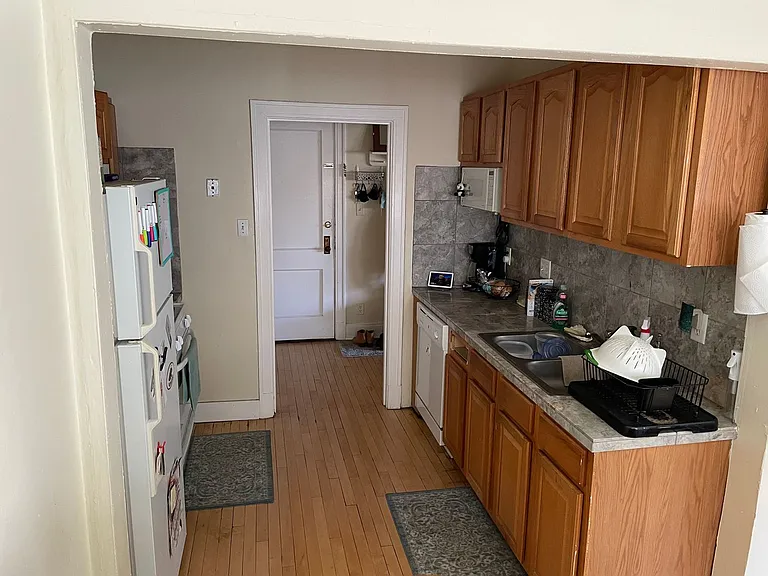 1544 N Humboldt Ave — Photo 5